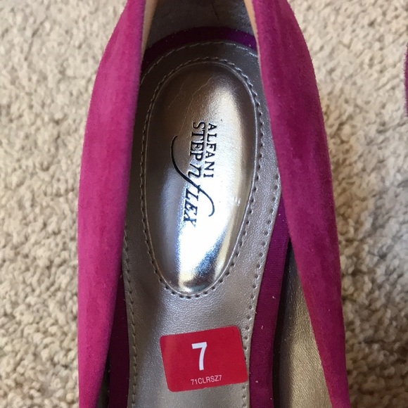 Alfani Step N Flex SZ 7 M,magenta jeules suede pumps. - Picture 2 of 10
